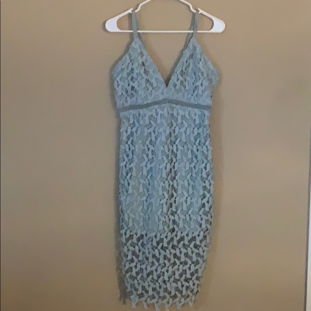 Bodycon lace dress